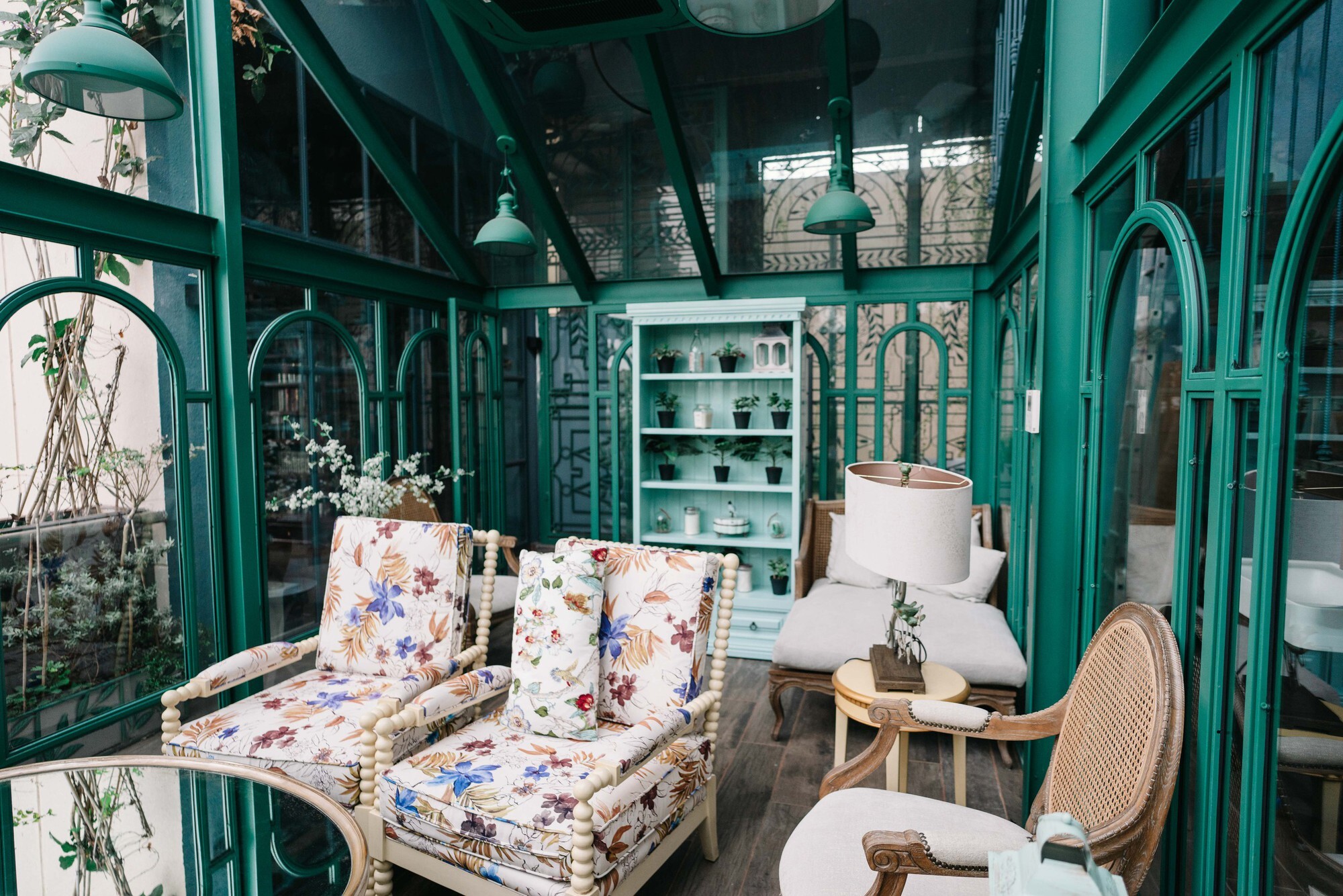 Khu vườn tr&ecirc;n penthouse tầng 36, ngắm trọn Landmark 81: "Ph&uacute; b&agrave;" thu đẫm tr&aacute;i ngọt hoa thơm- Ảnh 18.