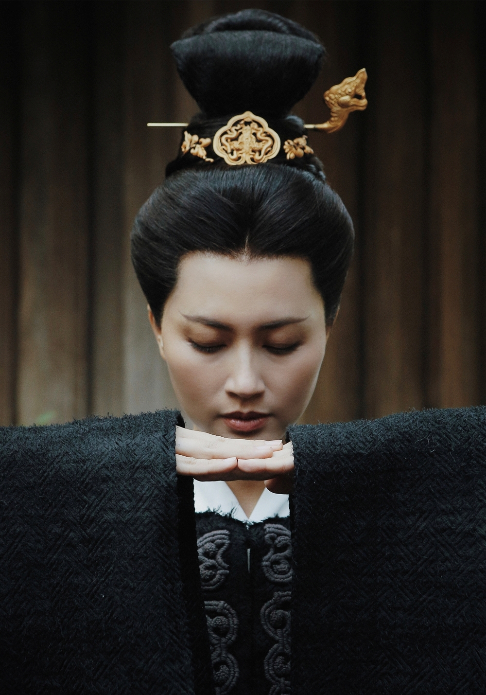 Đ&acirc;y đ&iacute;ch thị l&agrave; tạo h&igrave;nh cổ trang đ&aacute;ng sợ nhất phim Việt, netizen ngay lập tức triệu hồi Đ&ocirc;ng Phương Bất Bại- Ảnh 5.