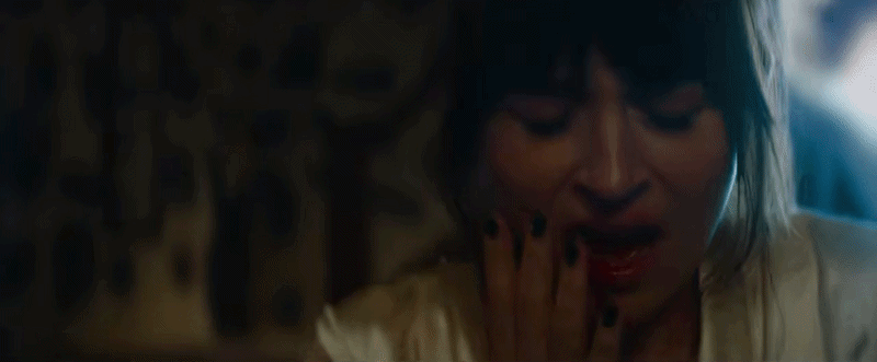 Mở mắt đ&uacute;ng c&aacute;ch l&agrave; thấy Anne Hathaway h&ocirc;n Dakota Johnson, đ&oacute;ng chung phim 18+ th&igrave; ai l&agrave;m lại 2 chị?- Ảnh 4.