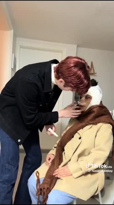 &Aacute;p lực v&igrave; lấy chồng qu&aacute; đẹp trai, c&ocirc; vợ 1m55 quyết phẫu thuật thẩm mỹ d&ugrave; chồng khẳng định "T&ocirc;i y&ecirc;u c&ocirc; ấy v&igrave; phẩm chất b&ecirc;n trong"- Ảnh 5.