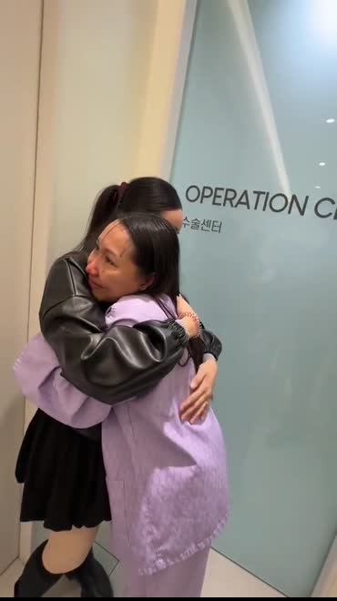 &Aacute;p lực v&igrave; lấy chồng qu&aacute; đẹp trai, c&ocirc; vợ 1m55 quyết phẫu thuật thẩm mỹ d&ugrave; chồng khẳng định "T&ocirc;i y&ecirc;u c&ocirc; ấy v&igrave; phẩm chất b&ecirc;n trong"- Ảnh 4.