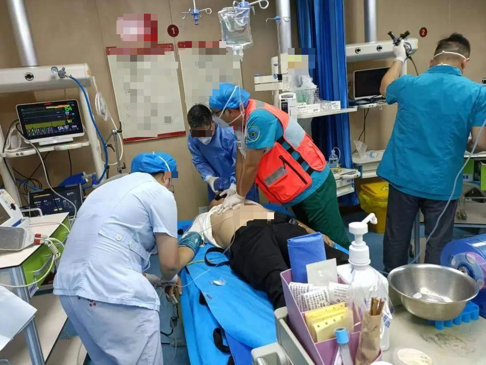 Người đ&agrave;n &ocirc;ng nhồi m&aacute;u cơ tim khi &acirc;n &aacute;i, b&aacute;c sĩ cảnh b&aacute;o đặc biệt: Say m&ecirc; mấy c&oacute; 4 cảm gi&aacute;c phải dừng ngay!- Ảnh 1.