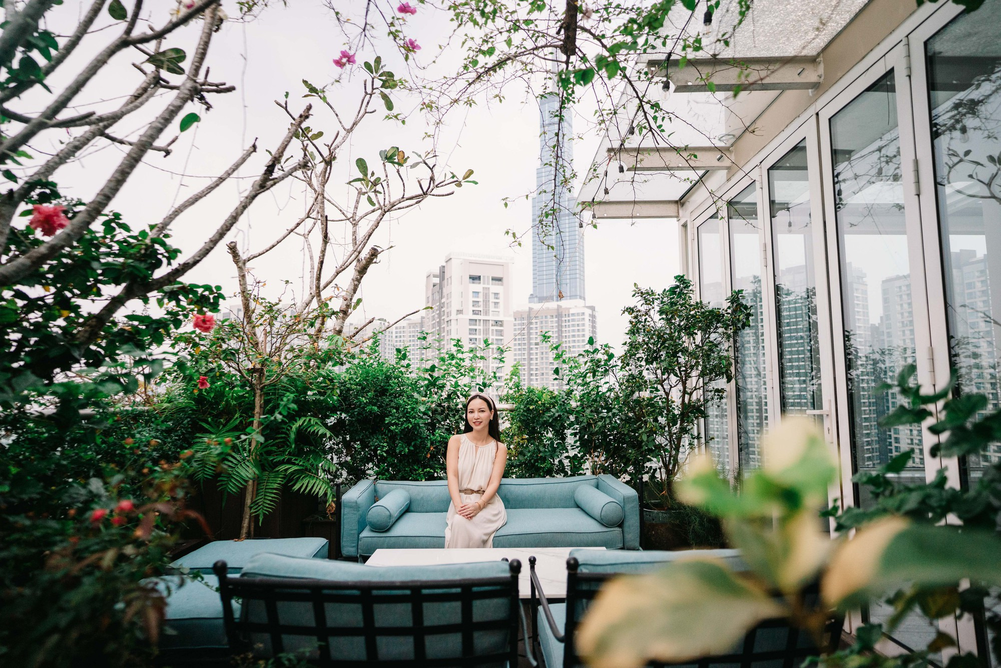 Khu vườn tr&ecirc;n penthouse tầng 36, ngắm trọn Landmark 81: "Ph&uacute; b&agrave;" thu đẫm tr&aacute;i ngọt hoa thơm- Ảnh 19.