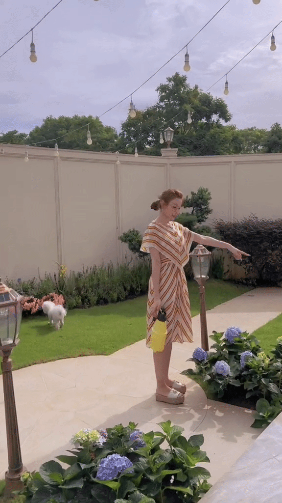 Cưới đại gia ng&agrave;nh kh&aacute;ch sạn, c&ocirc; g&aacute;i đổi đời th&agrave;nh b&agrave; ho&agrave;ng: Được chồng chiều như em b&eacute;, tặng lu&ocirc;n biệt thự 100 tỷ- Ảnh 4.