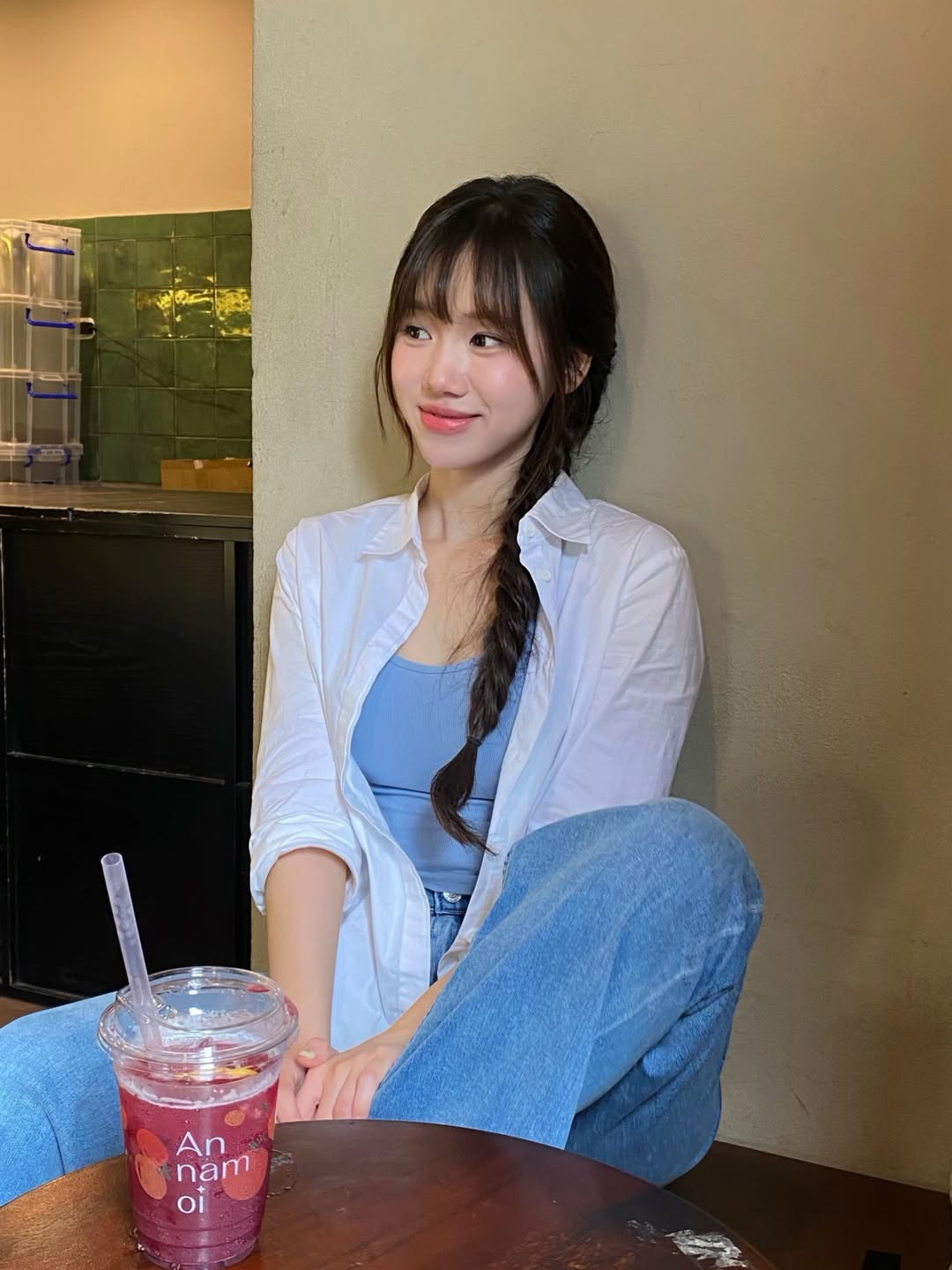 Mỹ nữ mặt "b&uacute;ng ra sữa" d&ugrave; đ&atilde; gần 30: Style điệu đ&agrave; chuẩn vibe c&ocirc; bạn g&aacute;i ngoan xinh y&ecirc;u- Ảnh 7.