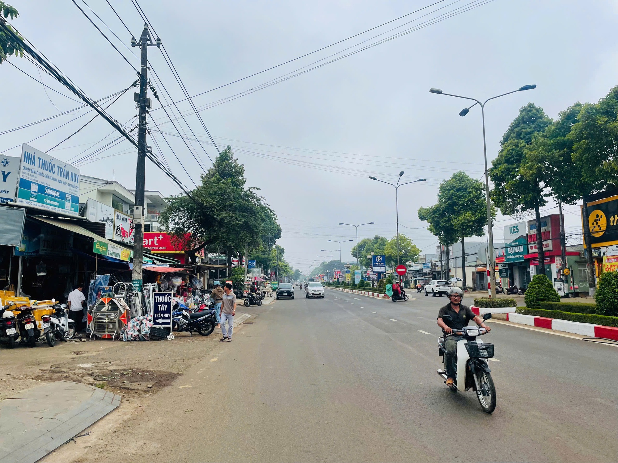 Lễ c&uacute;ng từ c&otilde;i chết trở về của vợ chồng Gia Lai g&acirc;y X&ocirc;n xao cộng đồng - Ảnh 1.