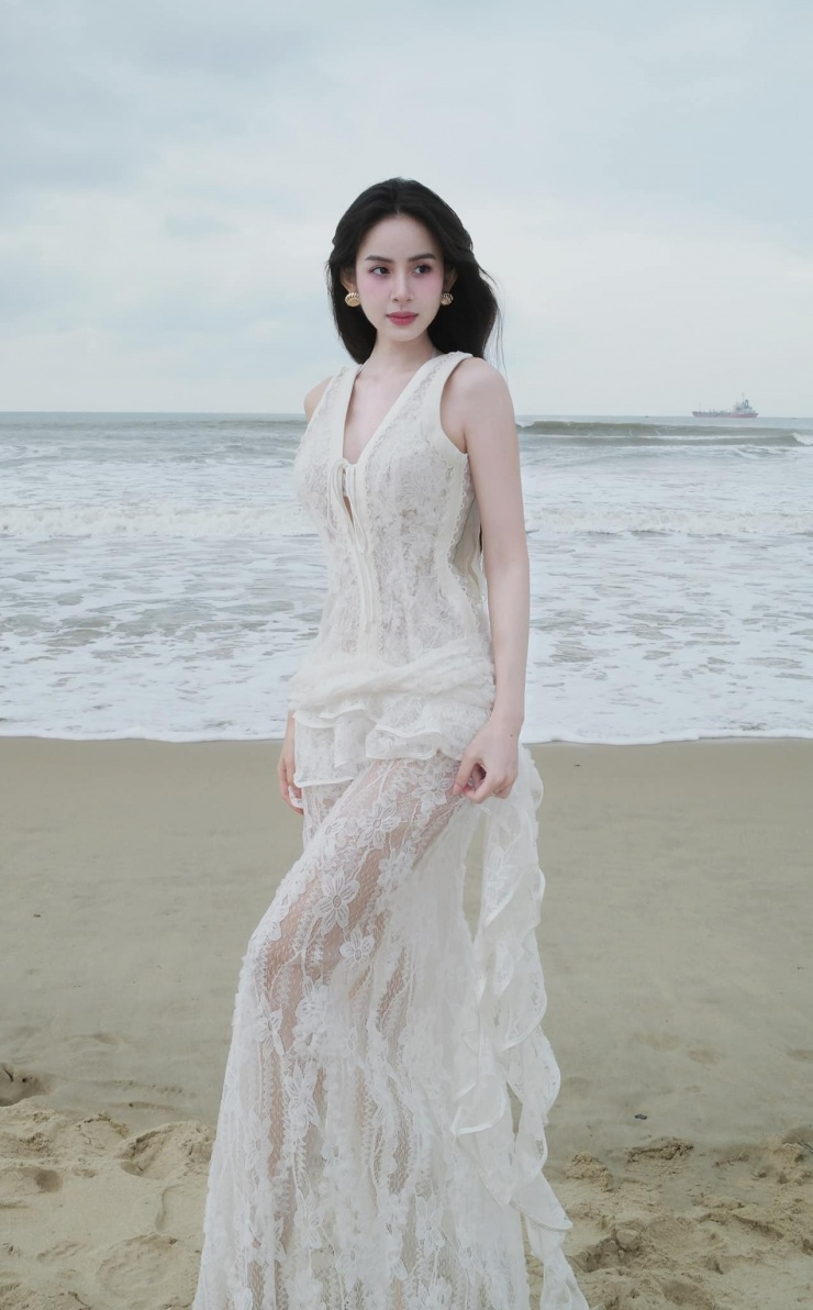 Con d&acirc;u cựu chủ tịch, &ldquo;ph&oacute; gi&aacute;m đốc&rdquo; trong phim Việt để lộ ảnh trong ph&ograve;ng tập: Gi&agrave;u, đẹp, vẫn kỷ luật- Ảnh 4.