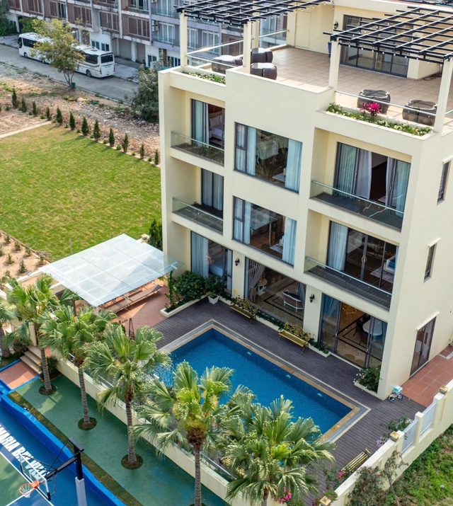 Nữ NSƯT, Trưởng khoa Thanh nhạc x&acirc;y biệt thự 1000m2 10 ph&ograve;ng ngủ ở Quảng Ninh, cưới một viện trưởng- Ảnh 4.