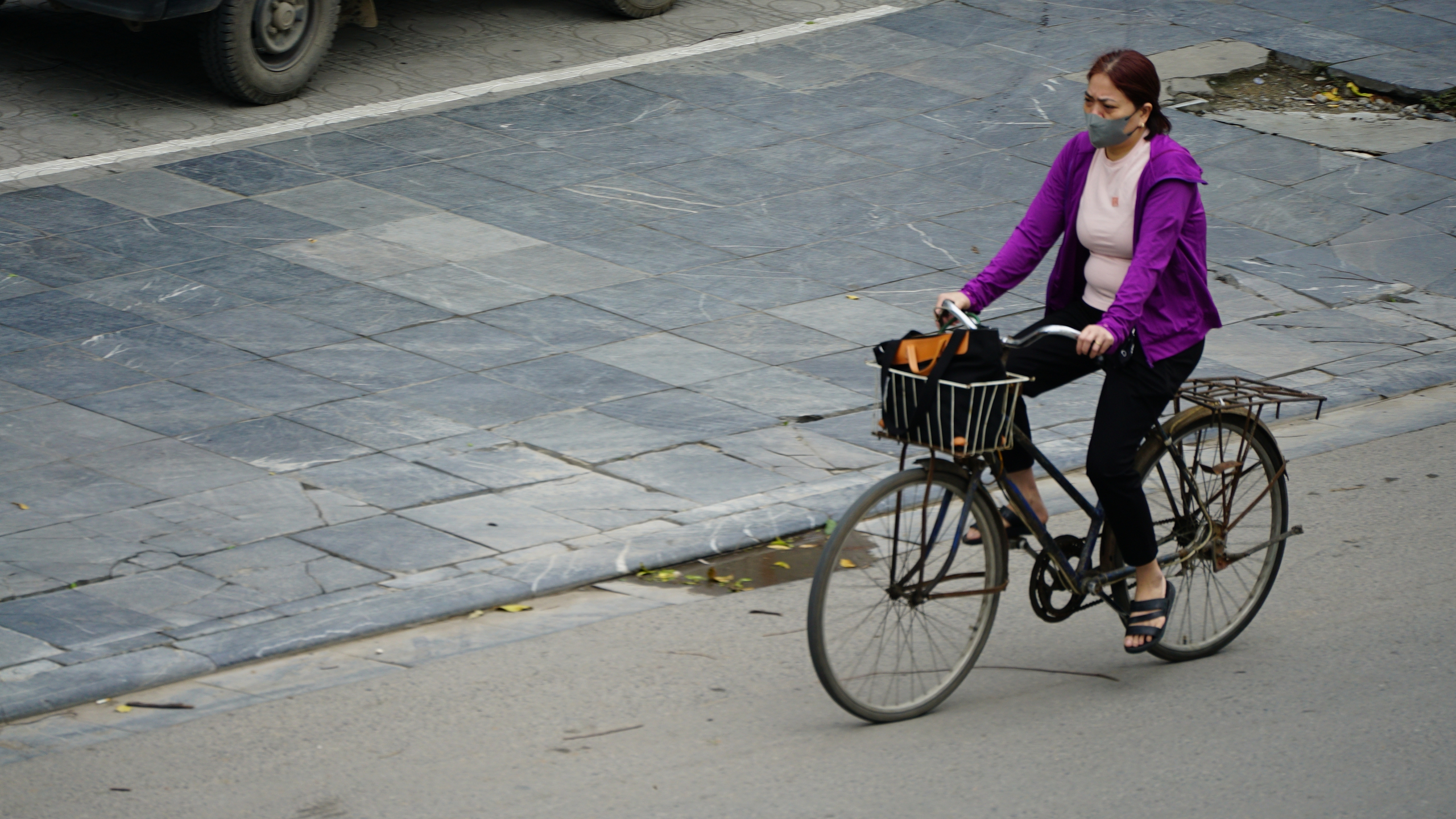 R&eacute;t N&agrave;ng B&acirc;n tr&agrave;n về đ&uacute;ng ng&agrave;y đi l&agrave;m cuối c&ugrave;ng trước dịp nghỉ lễ 30/4 - 1/5 - Ảnh 11.