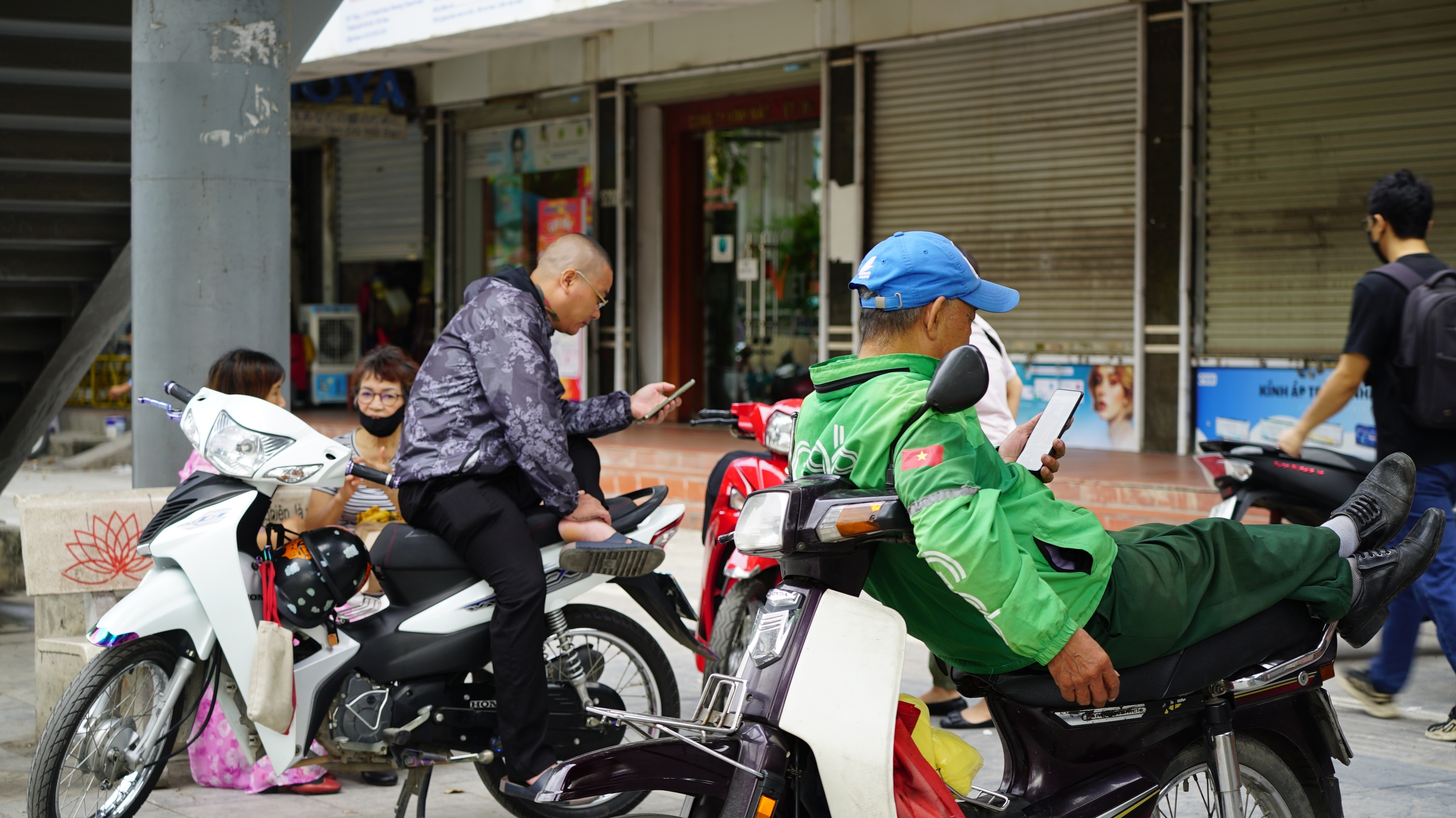 R&eacute;t N&agrave;ng B&acirc;n tr&agrave;n về đ&uacute;ng ng&agrave;y đi l&agrave;m cuối c&ugrave;ng trước dịp nghỉ lễ 30/4 - 1/5 - Ảnh 4.