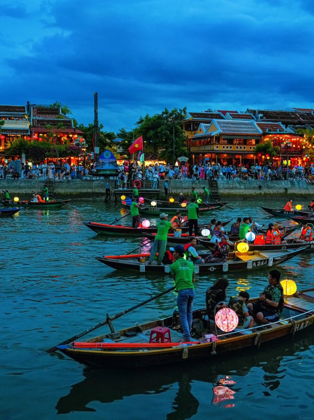 Kh&aacute;ch Trung Quốc m&ecirc; mẩn một th&agrave;nh phố biển ở Việt Nam: "C&oacute; cả l&atilde;ng mạn kiểu Hawaii, c&oacute; cả phố cổ v&agrave; đồ ăn ngon - đi 4 ng&agrave;y m&agrave; chụp ảnh kh&ocirc;ng hết" - Ảnh 17.