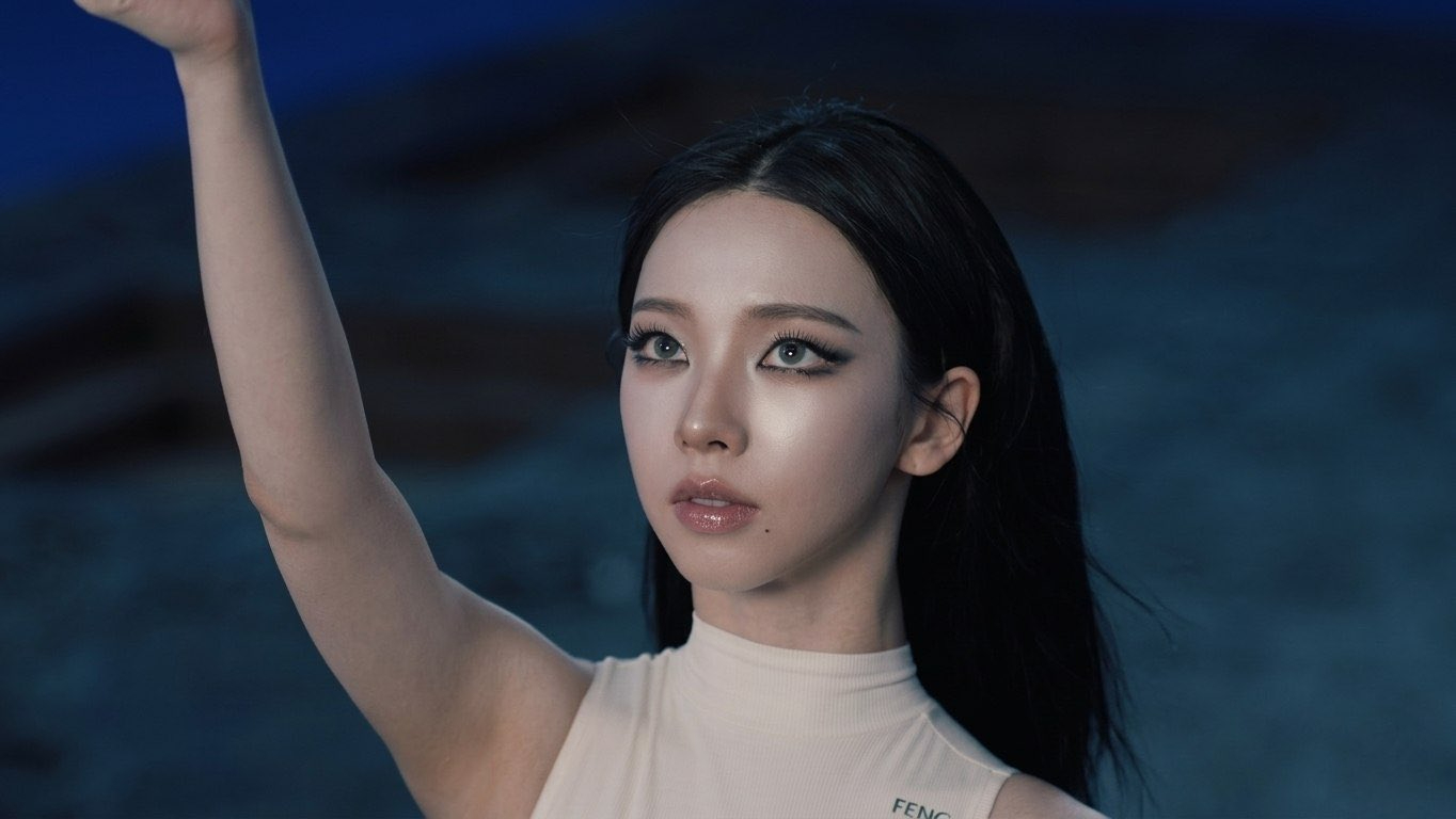 Đ&atilde; t&igrave;m ra "ma nơ canh" sống của Kbiz, "th&aacute;nh body" Lisa giờ chỉ c&ograve;n l&agrave; c&aacute;i t&ecirc;n?- Ảnh 10.