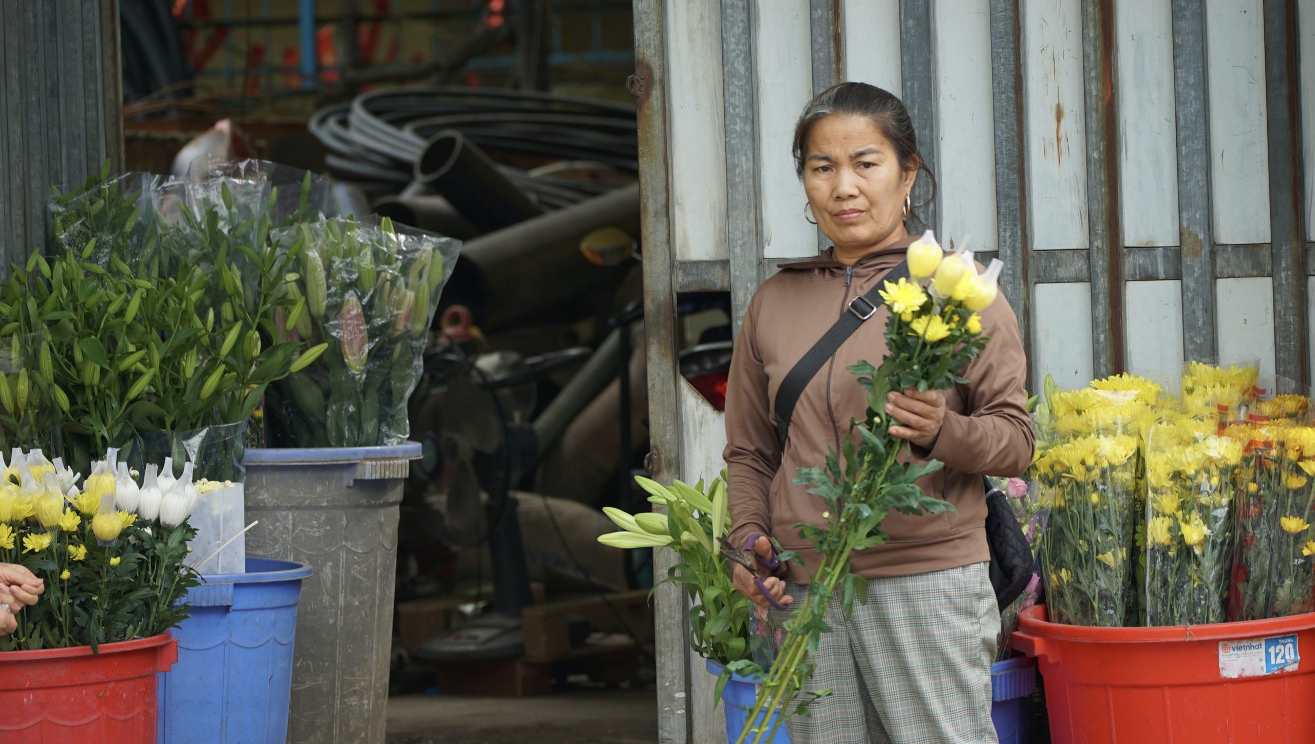 R&eacute;t N&agrave;ng B&acirc;n tr&agrave;n về đ&uacute;ng ng&agrave;y đi l&agrave;m cuối c&ugrave;ng trước dịp nghỉ lễ 30/4 - 1/5 - Ảnh 14.