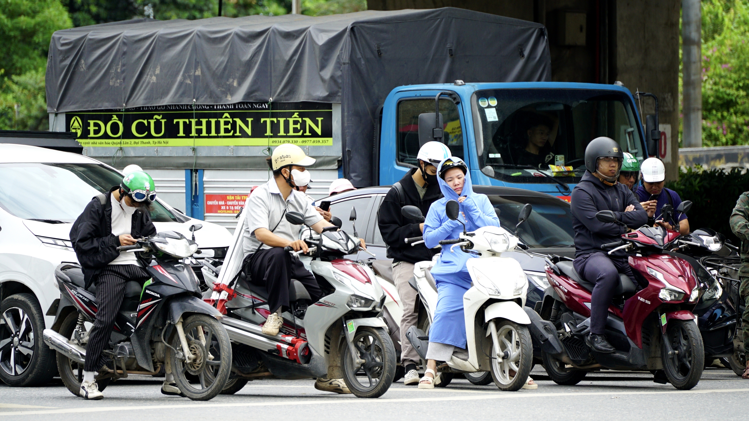 R&eacute;t N&agrave;ng B&acirc;n tr&agrave;n về đ&uacute;ng ng&agrave;y đi l&agrave;m cuối c&ugrave;ng trước dịp nghỉ lễ 30/4 - 1/5 - Ảnh 5.