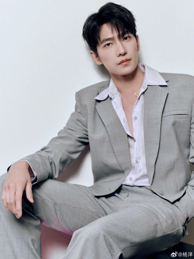 Cặp đ&ocirc;i đẹp nhất showbiz lộ clip v&agrave;o kh&aacute;ch sạn hẹn h&ograve; c&ograve;n sống chung quấn qu&yacute;t, ai d&egrave; chia tay bất th&igrave;nh l&igrave;nh- Ảnh 9.