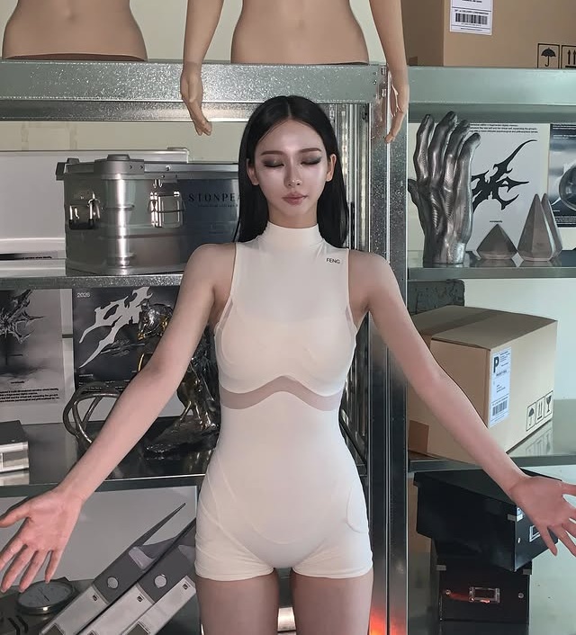 Đ&atilde; t&igrave;m ra "ma nơ canh" sống của Kbiz, "th&aacute;nh body" Lisa giờ chỉ c&ograve;n l&agrave; c&aacute;i t&ecirc;n?- Ảnh 2.