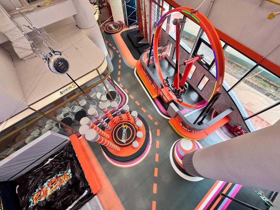 Th&oacute;t tim với Xe đạp 360◦ trong nh&agrave; si&ecirc;u ho&agrave;nh tr&aacute;ng tại H&agrave; Nội, d&acirc;n t&igrave;nh rủ nhau tới Adventure S ph&aacute; đảo th&aacute;ng 4 n&agrave;y! - Ảnh 1.