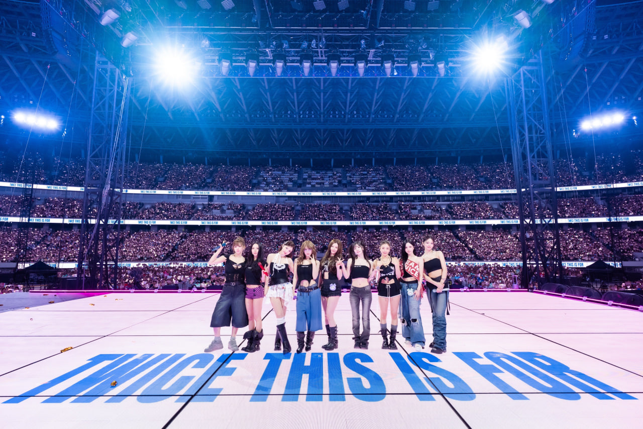 Mỹ nh&acirc;n rơi lệ khiến 9 triệu người x&oacute;t xa, l&agrave;m g&igrave; cũng bị ch&ecirc; hết thời m&agrave; c&oacute; cả concert đi v&agrave;o lịch sử - Ảnh 7.