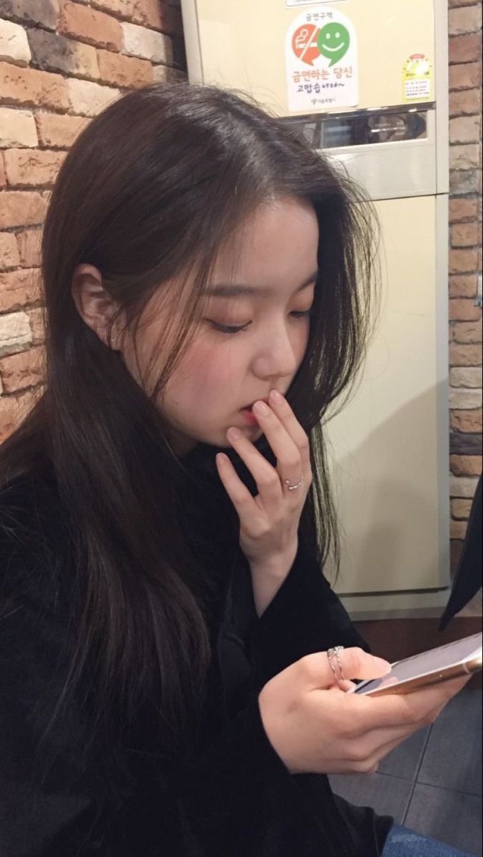 Cứ để 5 kiểu ảnh nền điện thoại n&agrave;y, th&igrave; đừng hỏi tại sao bạn bị d&aacute;n m&aacute;c "kh&oacute; ưa"- Ảnh 1.