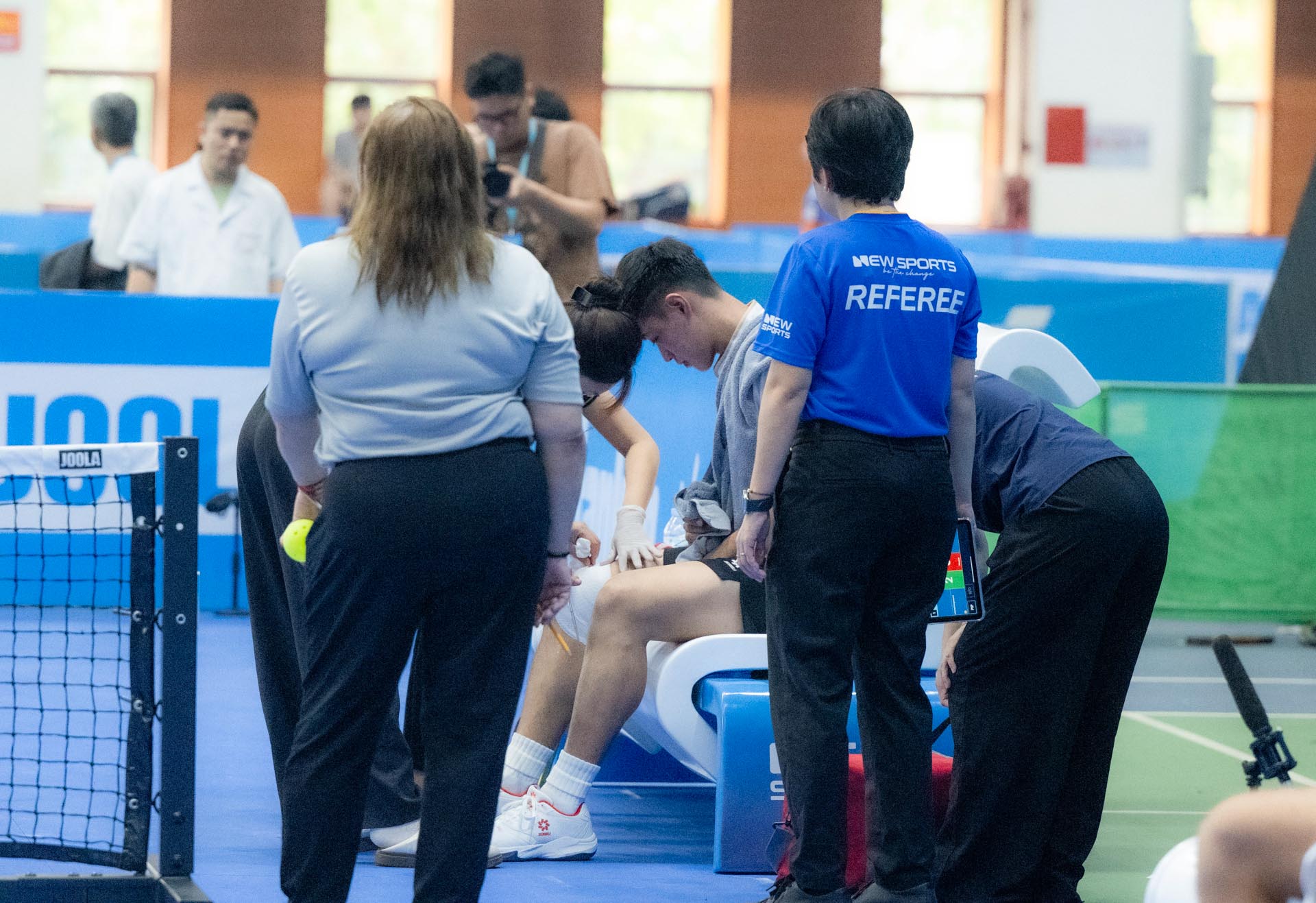 Vinh Hiển n&eacute;n đau chấn thương, "hủy diệt" đối thủ h&agrave;ng đầu nước &Uacute;c, trở th&agrave;nh tay vợt đầu ti&ecirc;n lọt v&agrave;o b&aacute;n kết đơn nam PPA Asia 1000!- Ảnh 6.