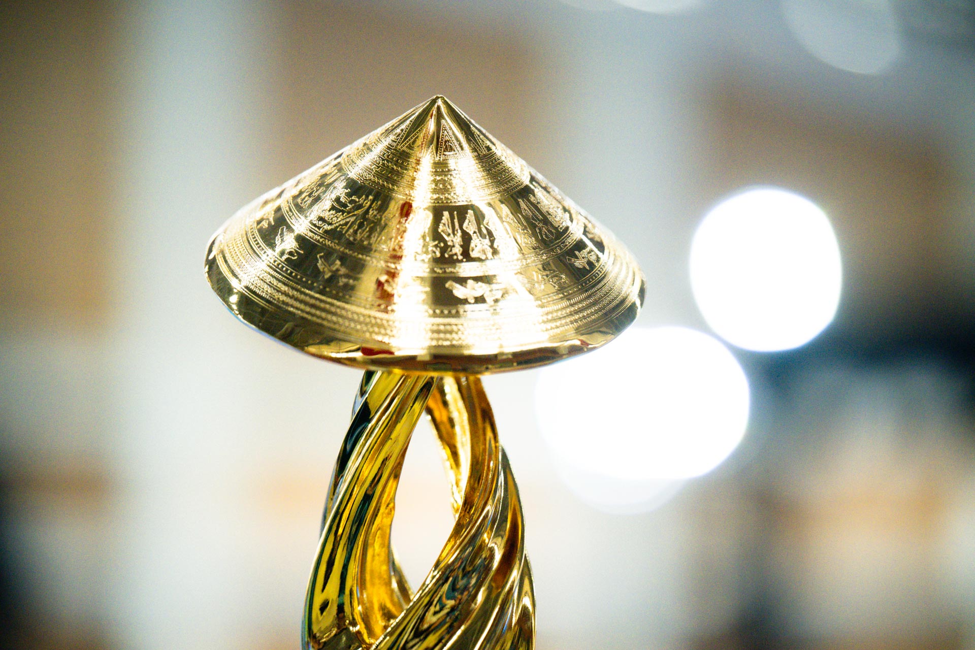 Cận cảnh chiếc cup v&agrave;ng danh gi&aacute; của PPA Asia 1000 - MB Hanoi Cup 2026!- Ảnh 5.