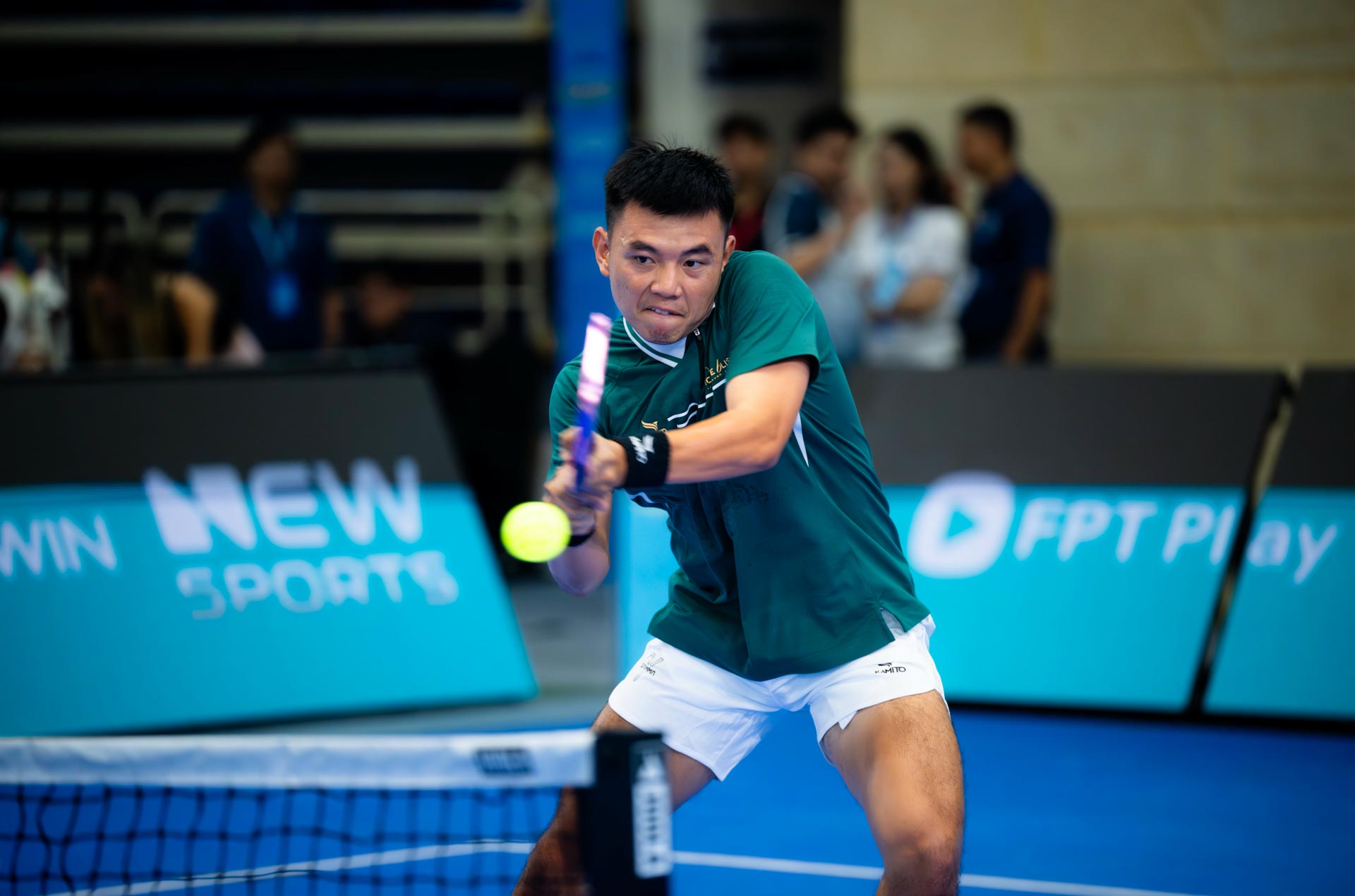 L&yacute; Ho&agrave;ng Nam tiếp tục thể hiện đẳng cấp "out tr&igrave;nh", thắng &aacute;p đảo đối thủ để gi&agrave;nh v&eacute; v&agrave;o B&aacute;n kết đơn nam PPA Asia 1000!- Ảnh 1.