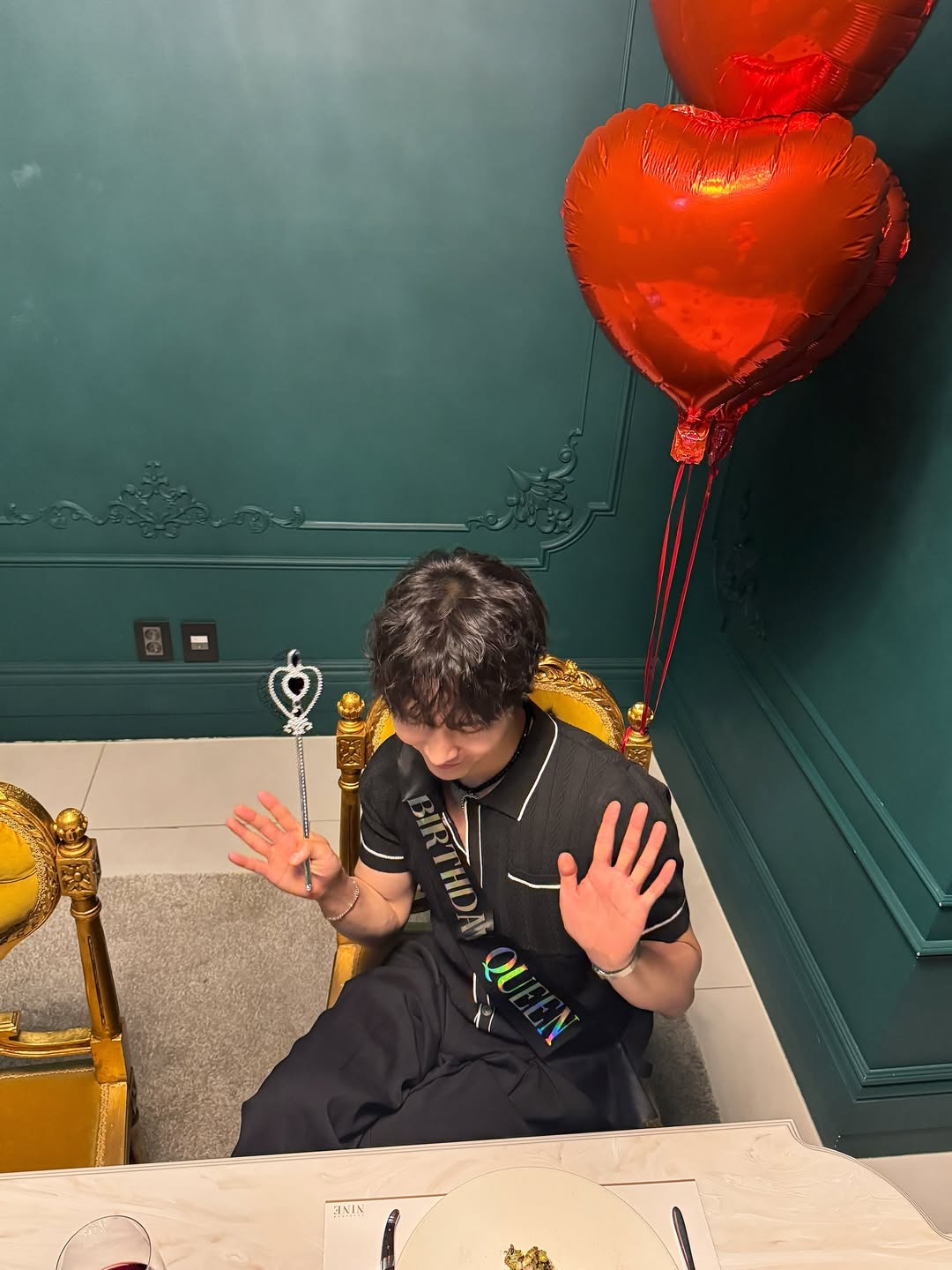 Ảnh Lee Min Ho hẹn h&ograve; vợ sắp cưới- Ảnh 1.