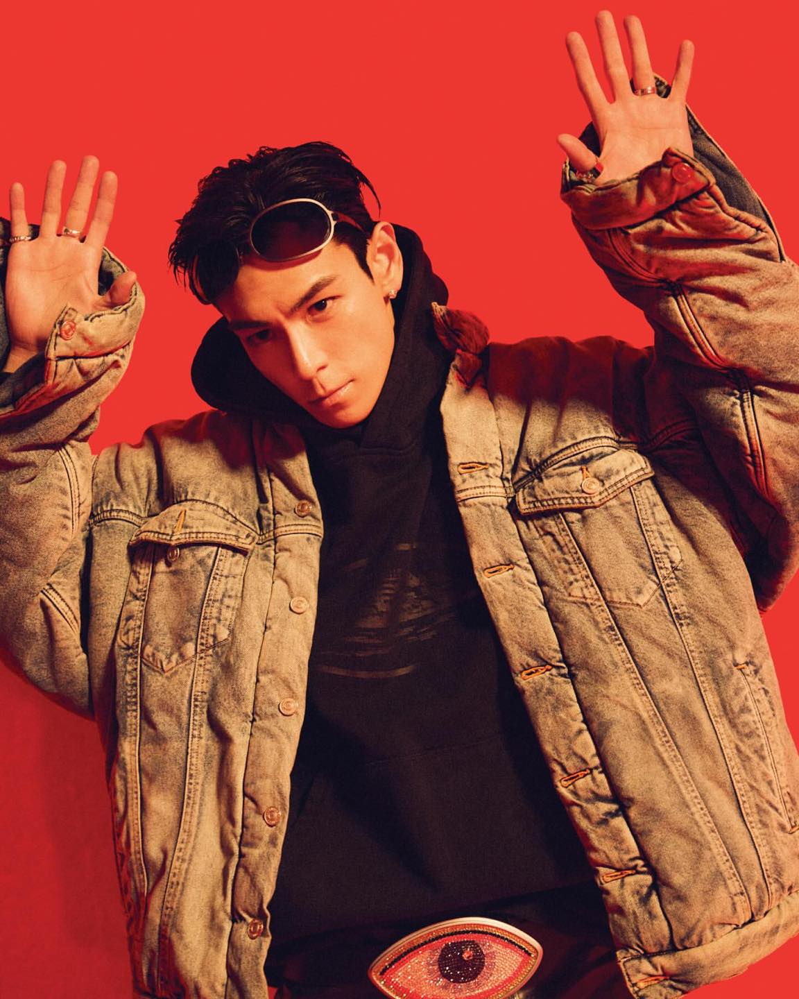 H&ocirc;m nay, T.O.P khiến 20 triệu người "lụy" v&igrave; thừa nhận y&ecirc;u BIGBANG!- Ảnh 1.