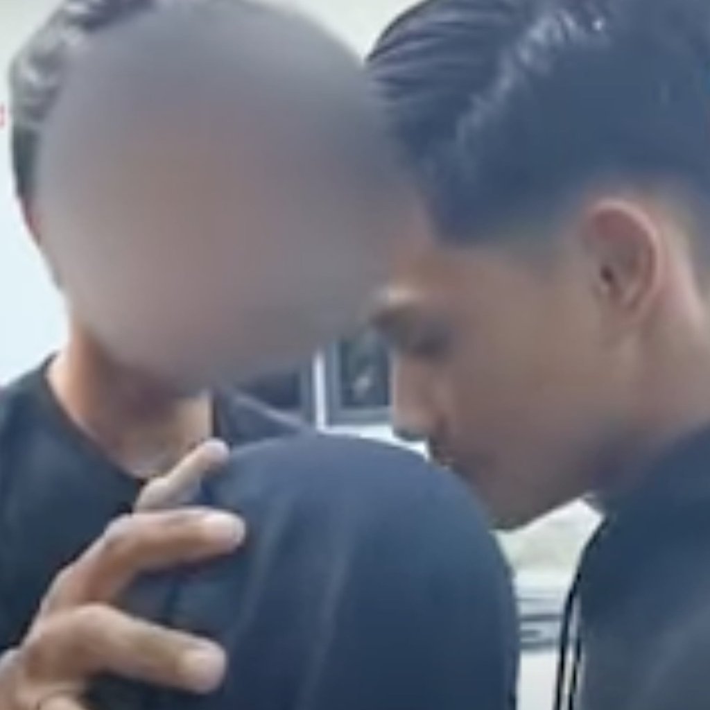 Bắt quả tang vợ ngoại t&igrave;nh với người đ&agrave;n &ocirc;ng kh&aacute;c trong nh&agrave; trọ, chồng c&oacute; c&aacute;ch xử l&yacute; kh&ocirc;ng thể tin nổi- Ảnh 2.