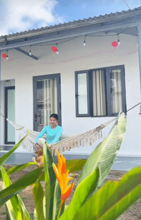 25 tuổi x&acirc;y nh&agrave; 70m&sup2; chỉ với 200 triệu ở Kh&aacute;nh H&ograve;a: Nh&igrave;n căn nh&agrave; nhỏ giữa s&acirc;n vườn, nhiều người kh&ocirc;ng tin nổi chi ph&iacute;- Ảnh 11.