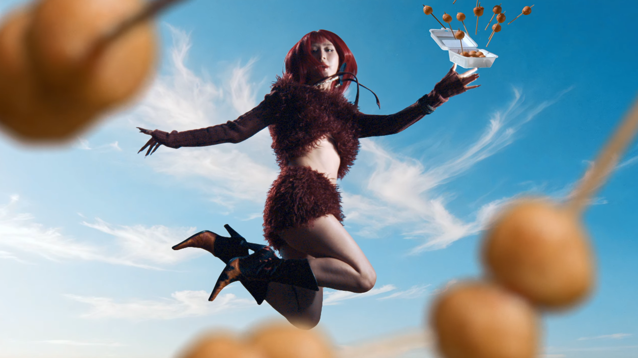 "Hắc m&atilde;" đường đua MV gọi t&ecirc;n Quỳnh Anh Shyn với Girl Phố chất v&agrave; vui bất ngờ!- Ảnh 10.