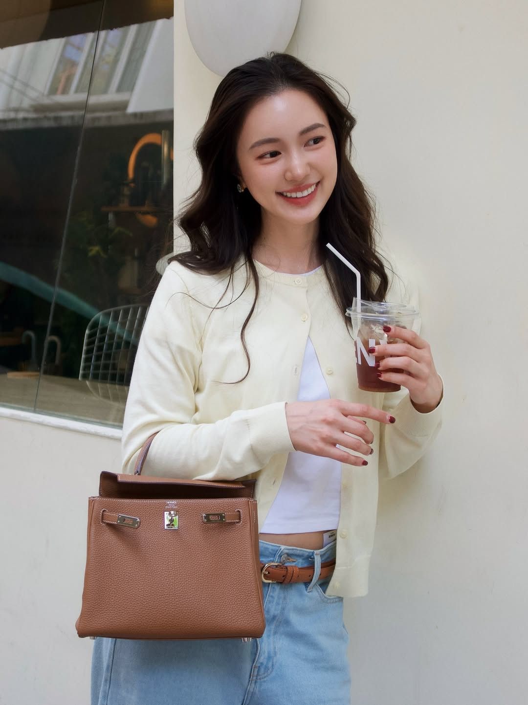 Ở tuổi 35, t&ocirc;i nhận ra m&igrave;nh KH&Ocirc;NG CẦN RỰC RỠ: C&oacute; 500 triệu ph&ograve;ng th&acirc;n, 3 c&acirc;y v&agrave;ng tiết kiệm, 1 c&ocirc;ng việc ổn định l&agrave; đủ!- Ảnh 1.