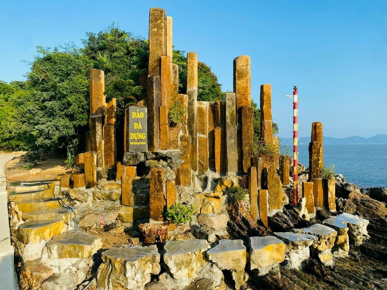 Ph&aacute;t hiện h&ograve;n đảo hoang sơ ở Quảng Ninh, đi t&agrave;u chỉ 15 ph&uacute;t: Đ&atilde; được gọi t&ecirc;n tr&ecirc;n bản đồ du lịch cấp tỉnh- Ảnh 2.