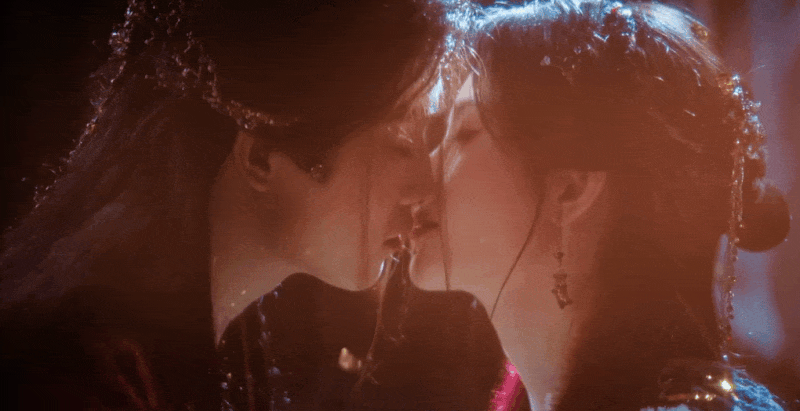 Chẳng ai ngờ phim Trung Quốc bị ch&ecirc; tan n&aacute;t lại ph&aacute; kỷ lục 2026: Cặp ch&iacute;nh đ&aacute;ng y&ecirc;u v&ocirc; đối, cầu trời đừng sad ending- Ảnh 7.