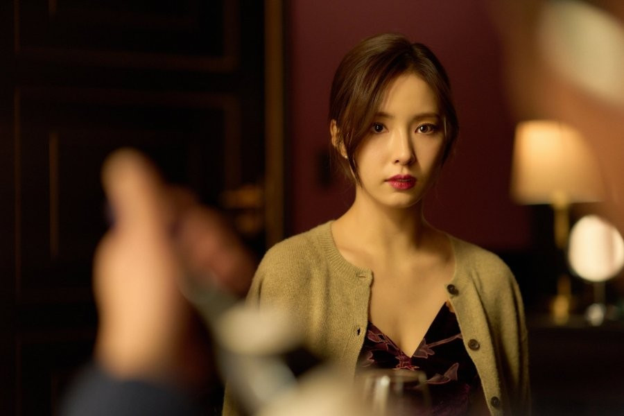 Kh&oacute; tin mỹ nh&acirc;n bị gh&eacute;t nhất H&agrave;n Quốc 20 năm trẻ m&atilde;i kh&ocirc;ng gi&agrave;, netizen c&agrave; khịa &ldquo;tại đơ n&ecirc;n mặt &iacute;t nếp nhăn&rdquo;- Ảnh 7.