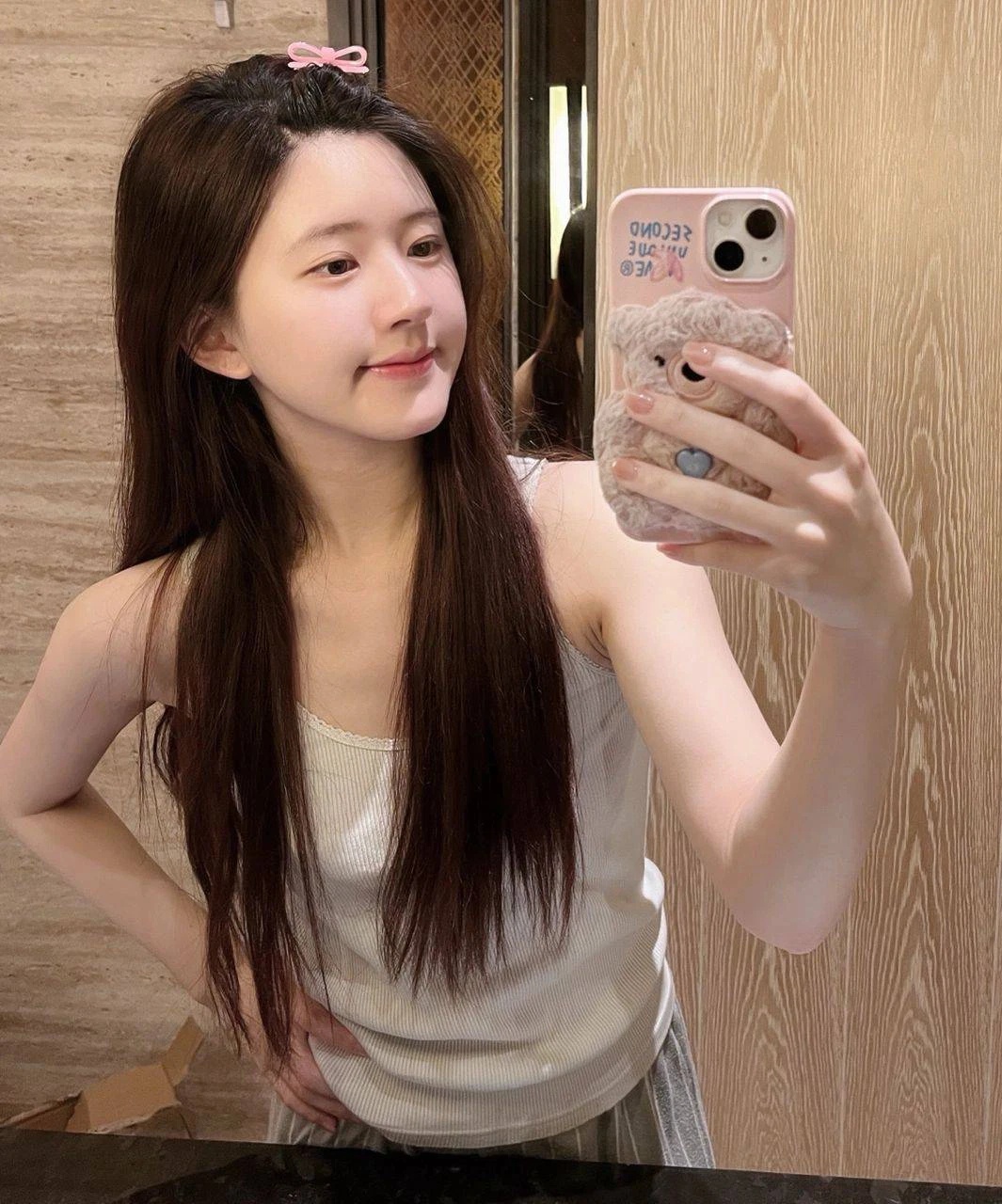 Triệu Lộ Tư giữ da căng mướt nhờ 4 th&oacute;i quen: Kh&ocirc;ng cao si&ecirc;u thần th&aacute;nh, ai cũng c&oacute; thể học theo- Ảnh 2.