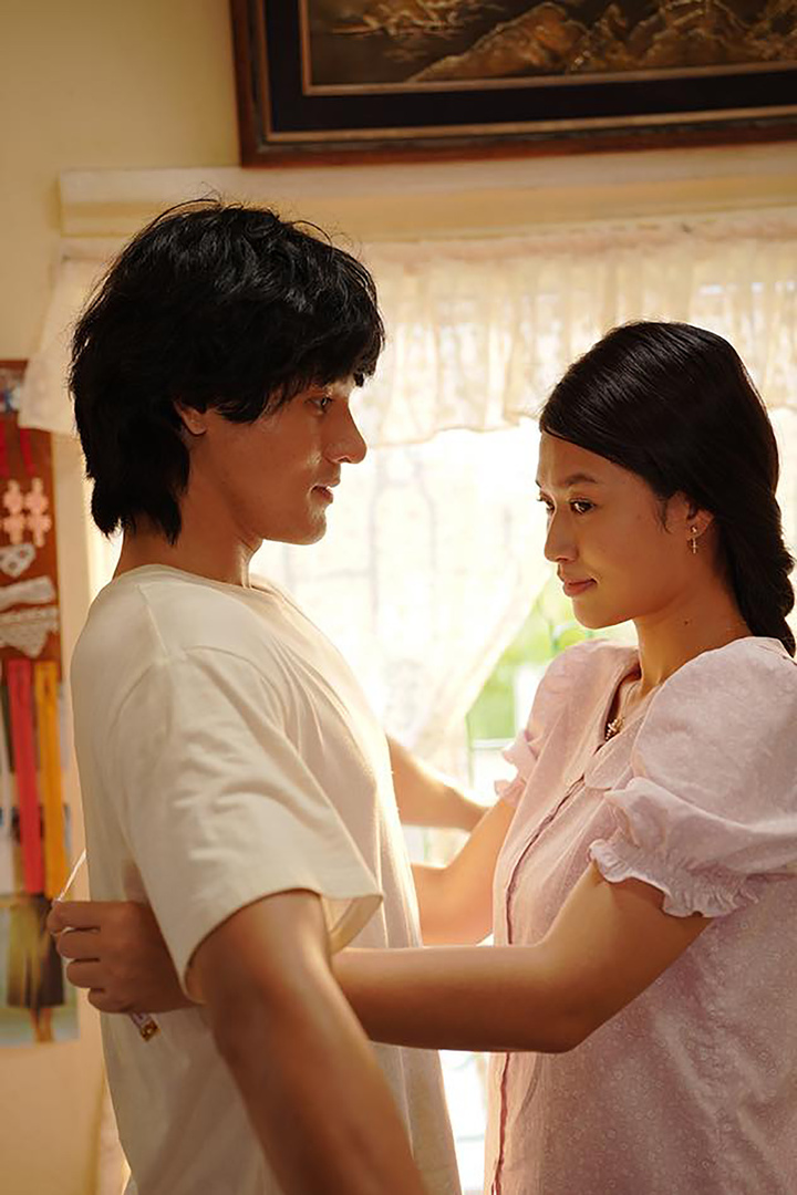 Nam ch&iacute;nh phim dẫn đầu ph&ograve;ng v&eacute; Việt: Cao 1m86, từng l&agrave; cầu thủ b&oacute;ng rổ- Ảnh 3.