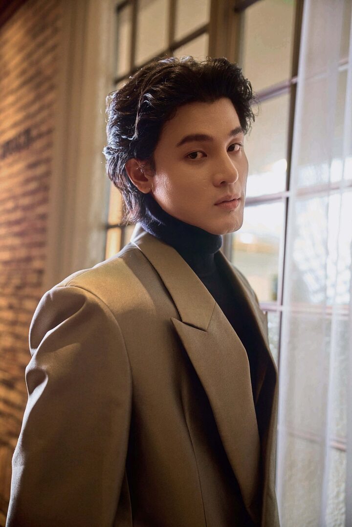 Nam ch&iacute;nh phim dẫn đầu ph&ograve;ng v&eacute; Việt: Cao 1m86, từng l&agrave; cầu thủ b&oacute;ng rổ- Ảnh 9.