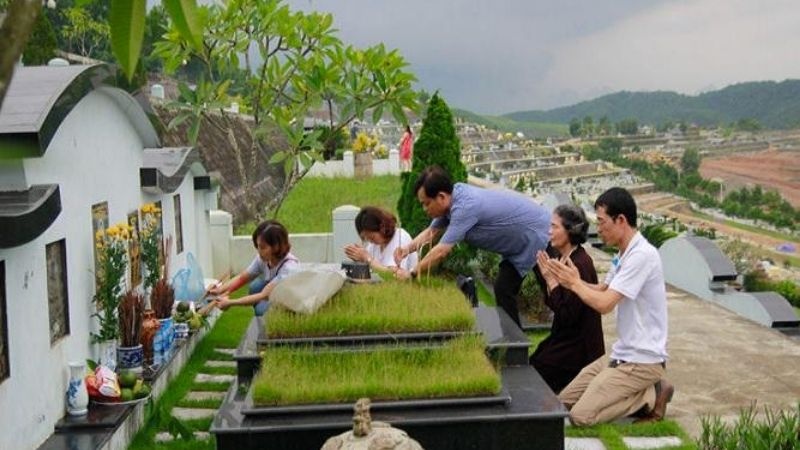 Đi tảo mộ Thanh Minh: 3 loại quả kh&ocirc;ng mang, 1 vật hạn chế c&uacute;ng- Ảnh 1.