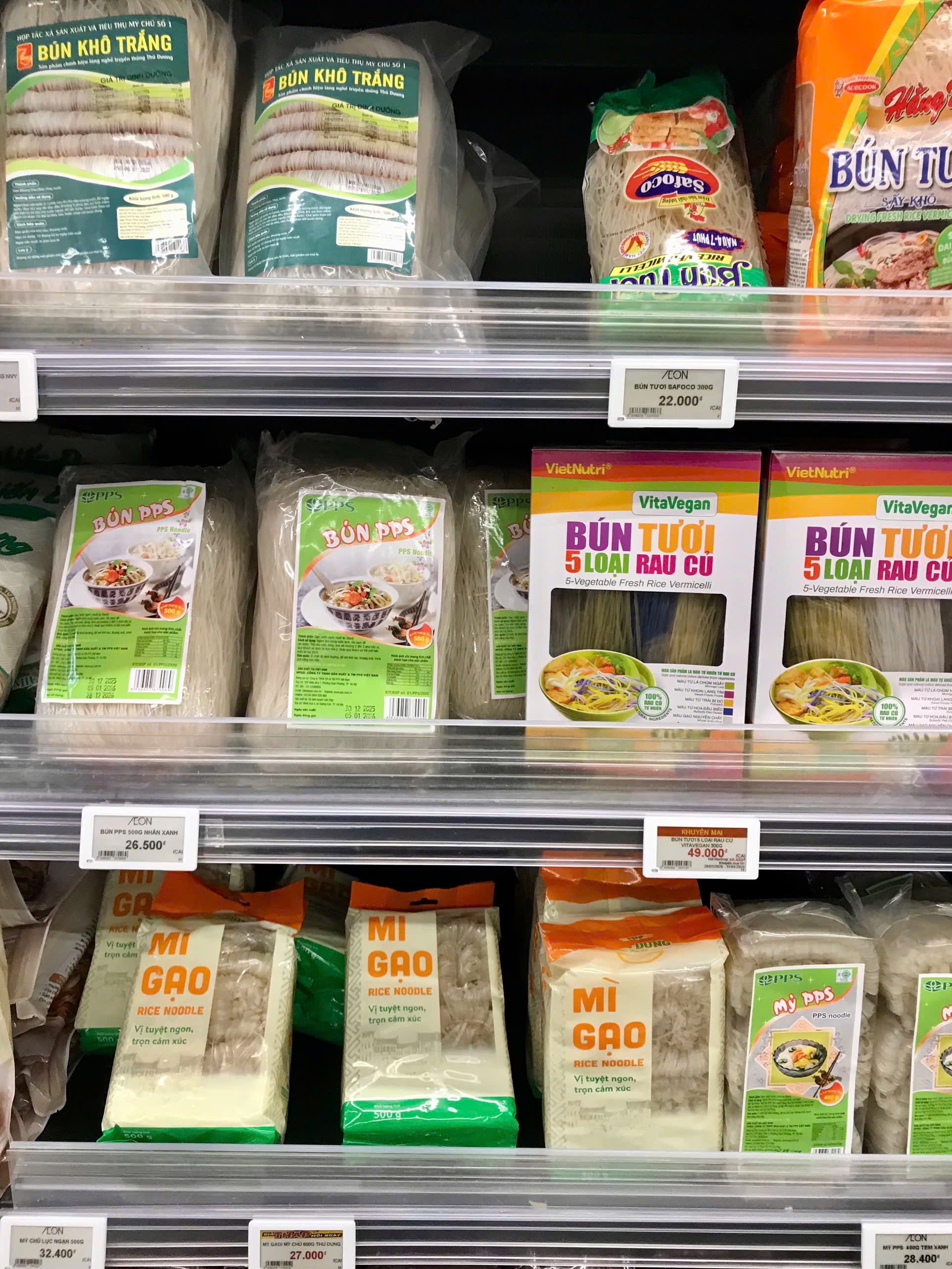 V&agrave;o Aeon Mall mới thấy: 85% quầy kệ l&agrave; h&agrave;ng Việt xịn, đẹp, gi&aacute; mềm, cứ thế n&agrave;y chẳng c&ograve;n thiết h&agrave;ng ngoại- Ảnh 19.