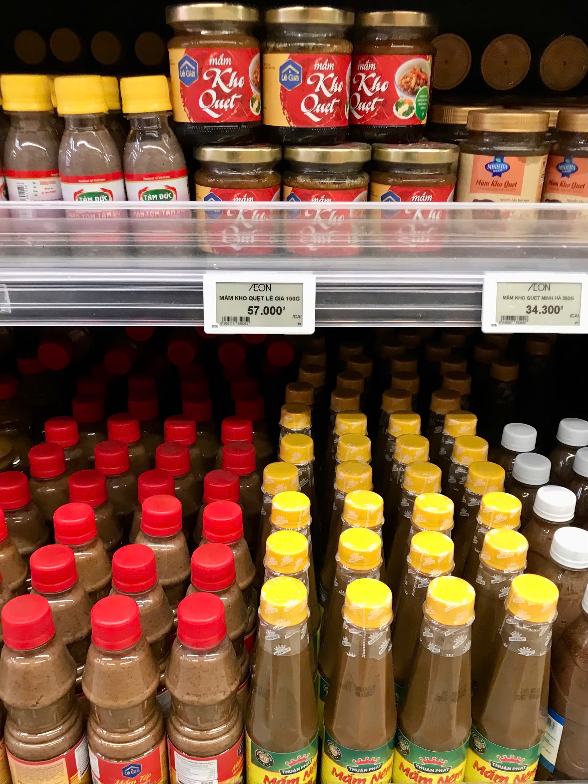 V&agrave;o Aeon Mall mới thấy: 85% quầy kệ l&agrave; h&agrave;ng Việt xịn, đẹp, gi&aacute; mềm, cứ thế n&agrave;y chẳng c&ograve;n thiết h&agrave;ng ngoại- Ảnh 38.