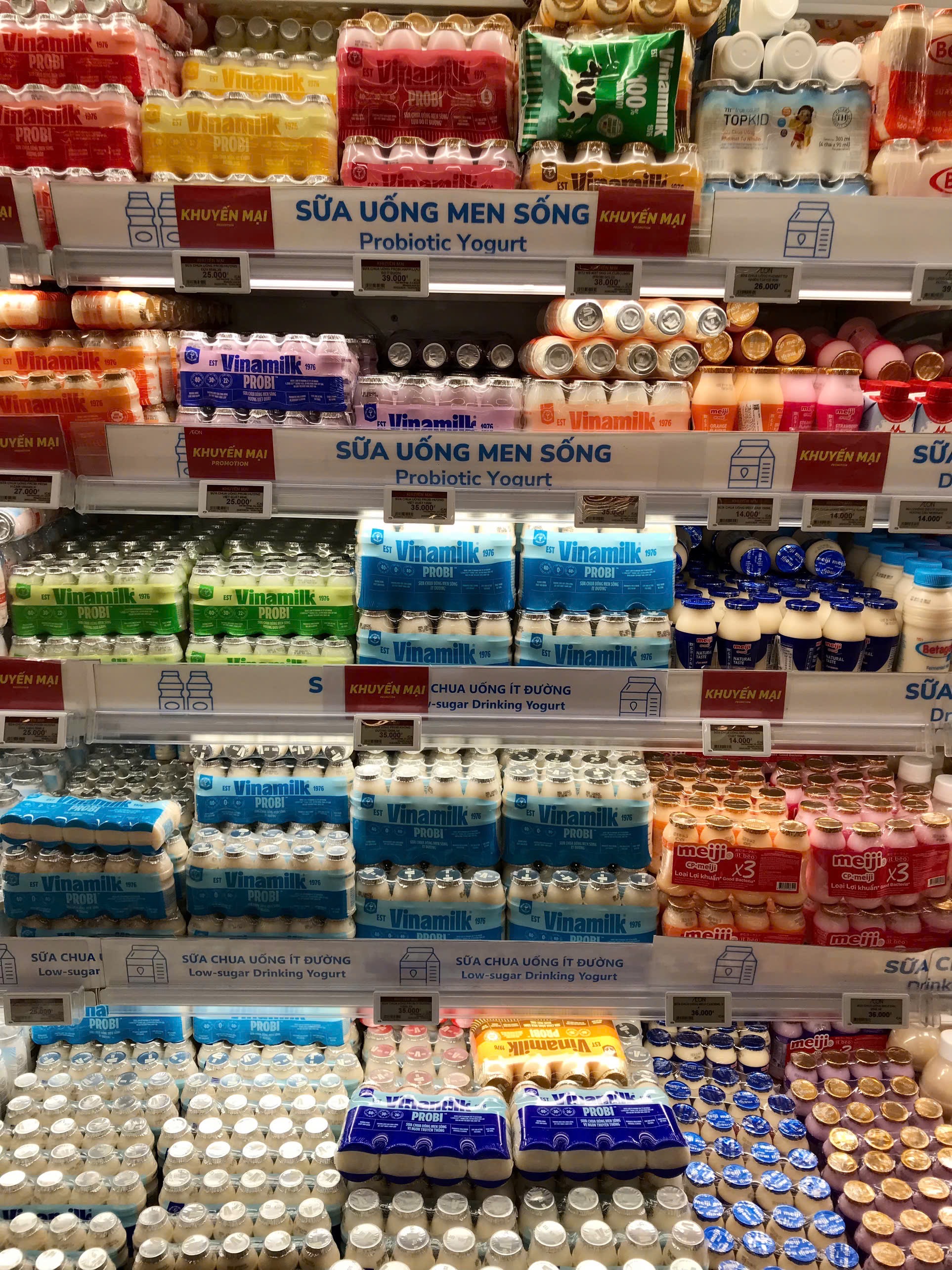 V&agrave;o Aeon Mall mới thấy: 85% quầy kệ l&agrave; h&agrave;ng Việt xịn, đẹp, gi&aacute; mềm, cứ thế n&agrave;y chẳng c&ograve;n thiết h&agrave;ng ngoại- Ảnh 54.