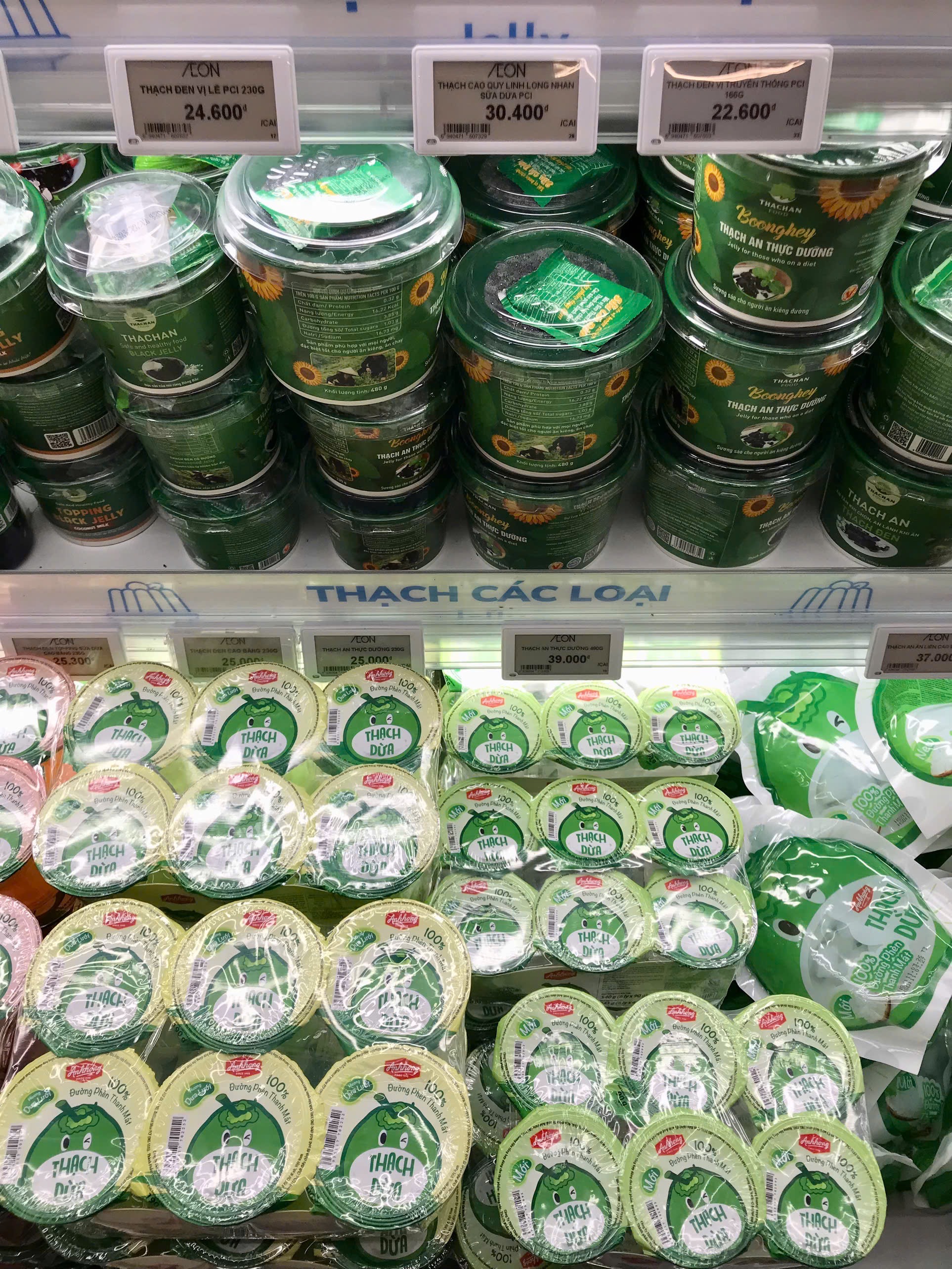 V&agrave;o Aeon Mall mới thấy: 85% quầy kệ l&agrave; h&agrave;ng Việt xịn, đẹp, gi&aacute; mềm, cứ thế n&agrave;y chẳng c&ograve;n thiết h&agrave;ng ngoại- Ảnh 50.