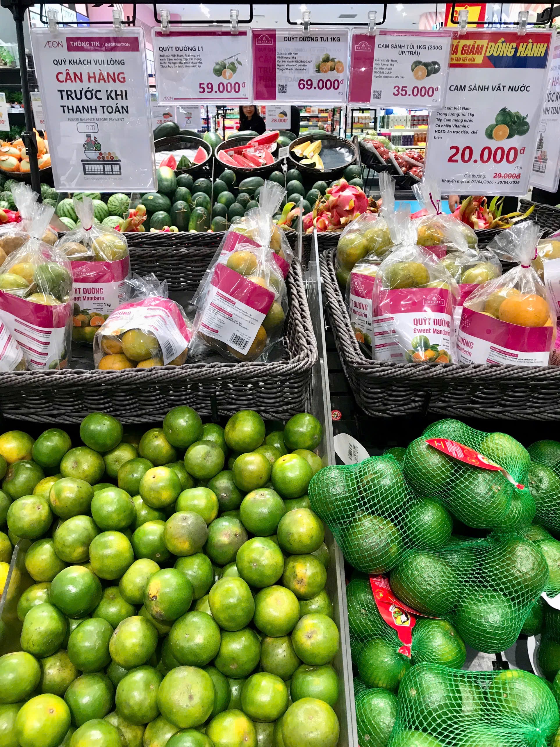 V&agrave;o Aeon Mall mới thấy: 85% quầy kệ l&agrave; h&agrave;ng Việt xịn, đẹp, gi&aacute; mềm, cứ thế n&agrave;y chẳng c&ograve;n thiết h&agrave;ng ngoại- Ảnh 75.