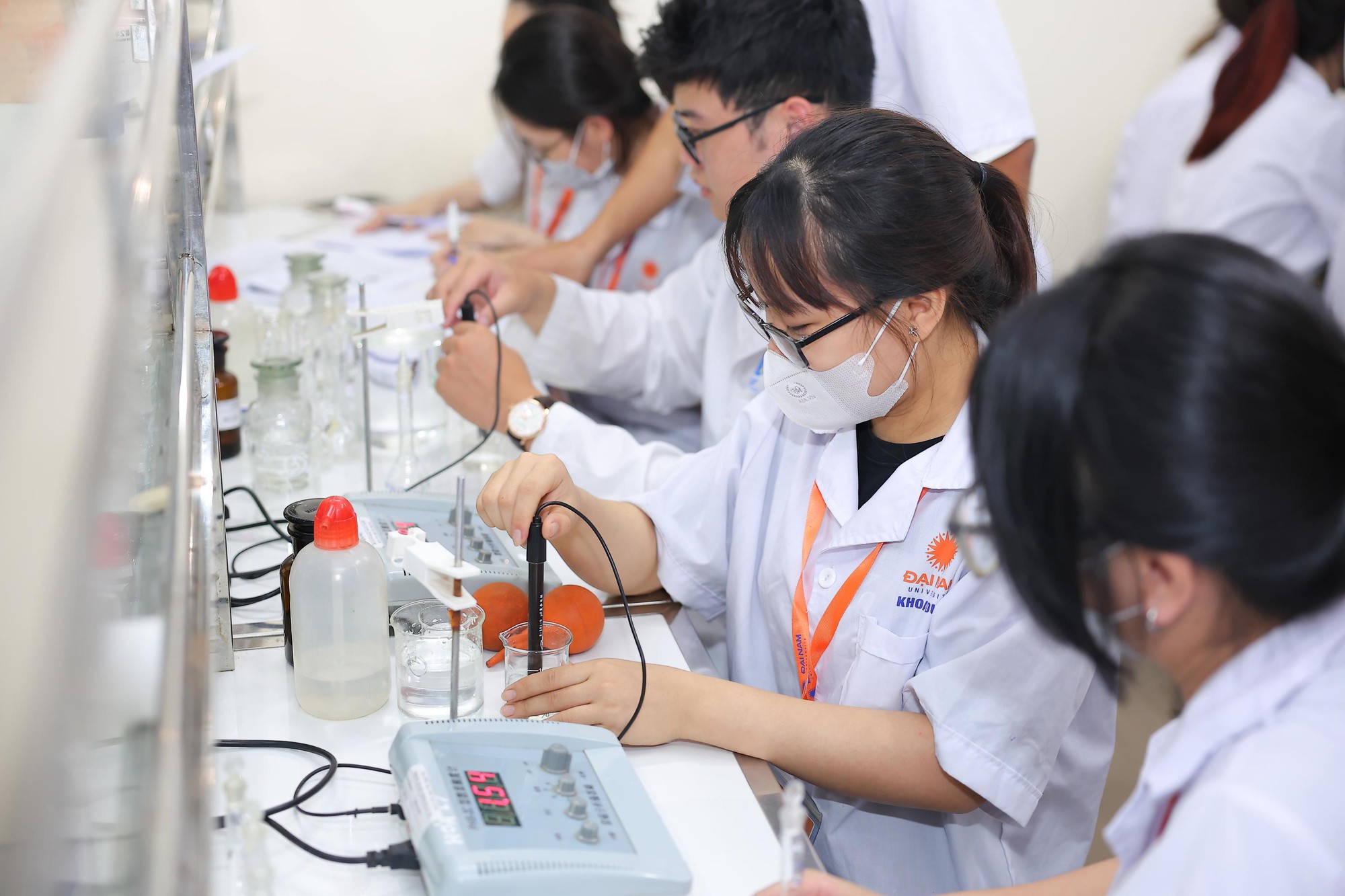 Ng&agrave;nh học kh&ocirc;ng bao giờ lỗi thời, nhu cầu nh&acirc;n lực cao, kh&ocirc;ng sợ AI "cướp việc"- Ảnh 3.