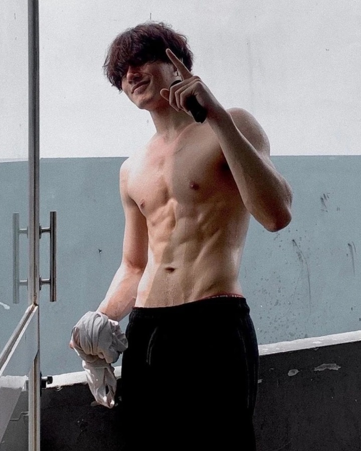 Nam ch&iacute;nh phim dẫn đầu ph&ograve;ng v&eacute; Việt: Cao 1m86, từng l&agrave; cầu thủ b&oacute;ng rổ- Ảnh 7.