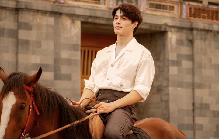 Nam ch&iacute;nh phim dẫn đầu ph&ograve;ng v&eacute; Việt: Cao 1m86, từng l&agrave; cầu thủ b&oacute;ng rổ- Ảnh 8.