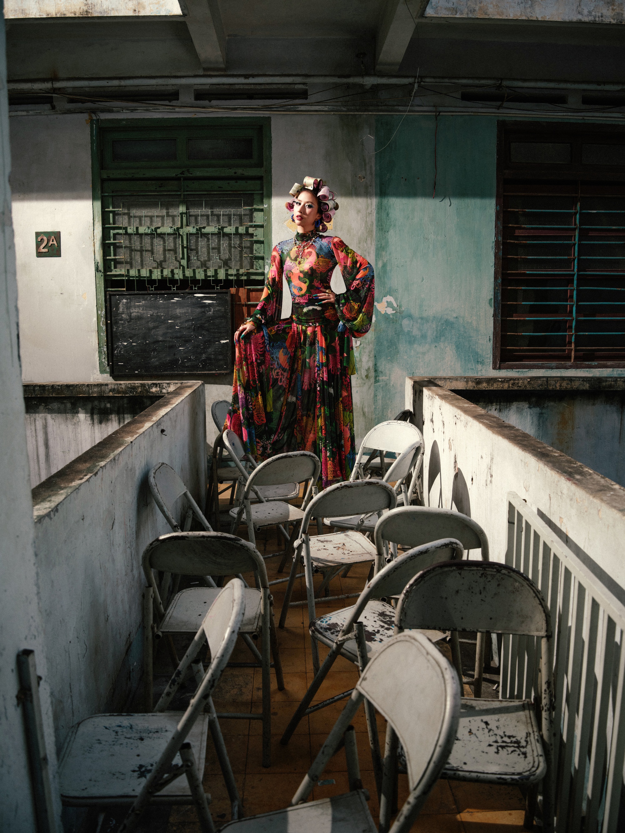 Girl Phố của Quỳnh Anh Shyn: Fashionista hết lửa nghề nhưng kh&ocirc;ng hề mất chất, cảnh n&agrave;o cũng &ldquo;nghệ cả củ&rdquo;!- Ảnh 3.