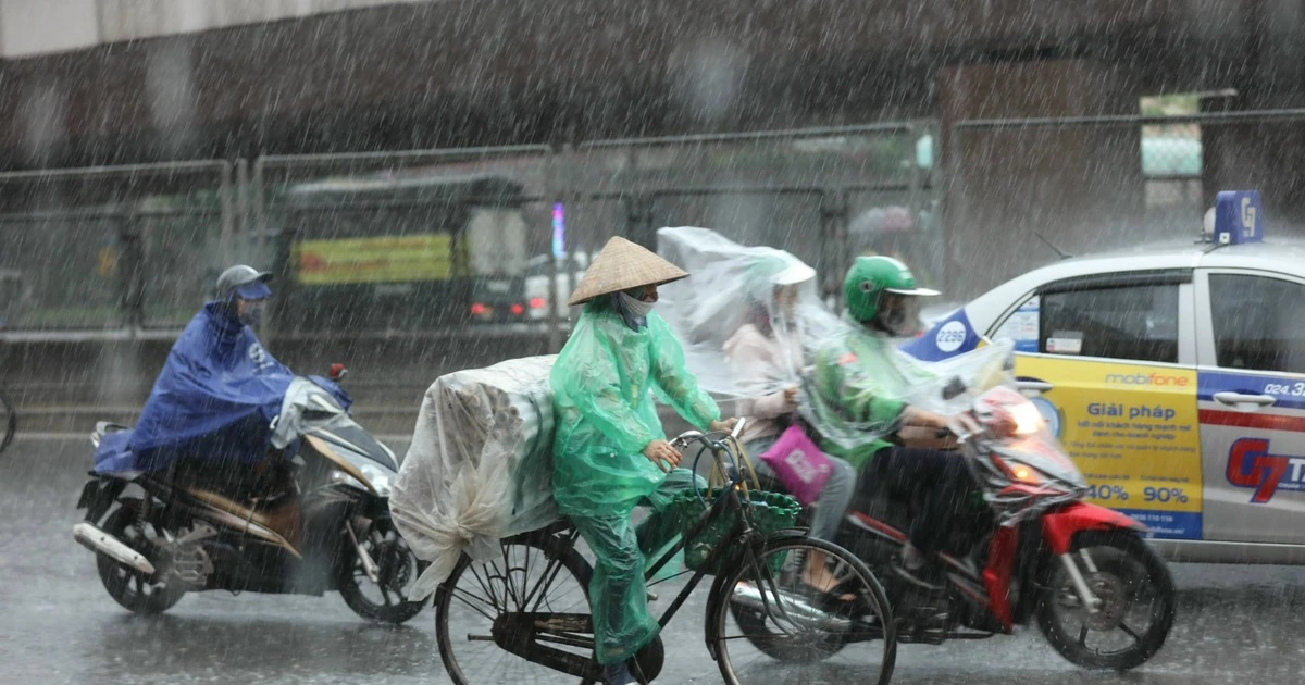 Chiều tối nay miền Bắc c&oacute; thể mưa đ&aacute;, d&ocirc;ng lốc: Những khu vực n&agrave;o chịu ảnh hưởng?- Ảnh 1.