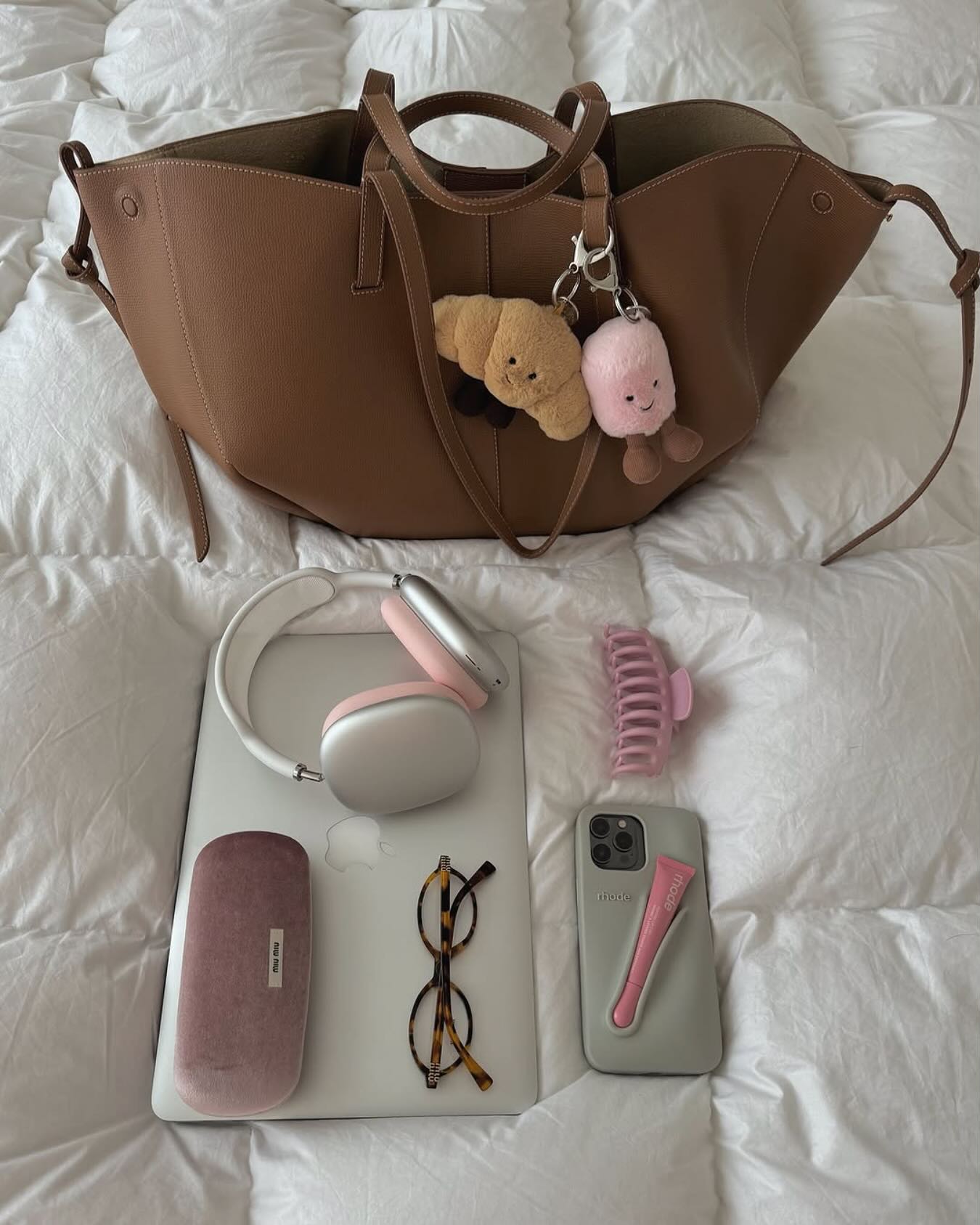 Pol&egrave;ne tăng gi&aacute; khiếp, t&ocirc;i m&atilde;n nguyện với 2 chiếc t&uacute;i đẹp kh&ocirc;ng k&eacute;m m&agrave; gi&aacute; chỉ bằng 1/10- Ảnh 3.